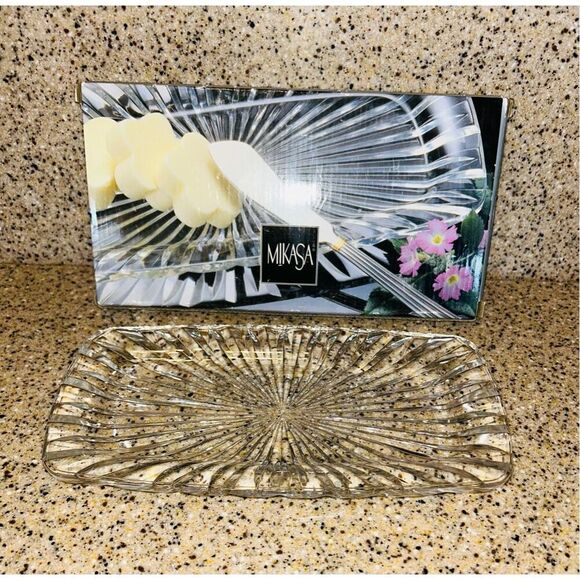 Mikasa Royal Suite Crystal Clear Glass Hostess tray 9 3/4" x 5" Made in Japan - Picture 1 of 3